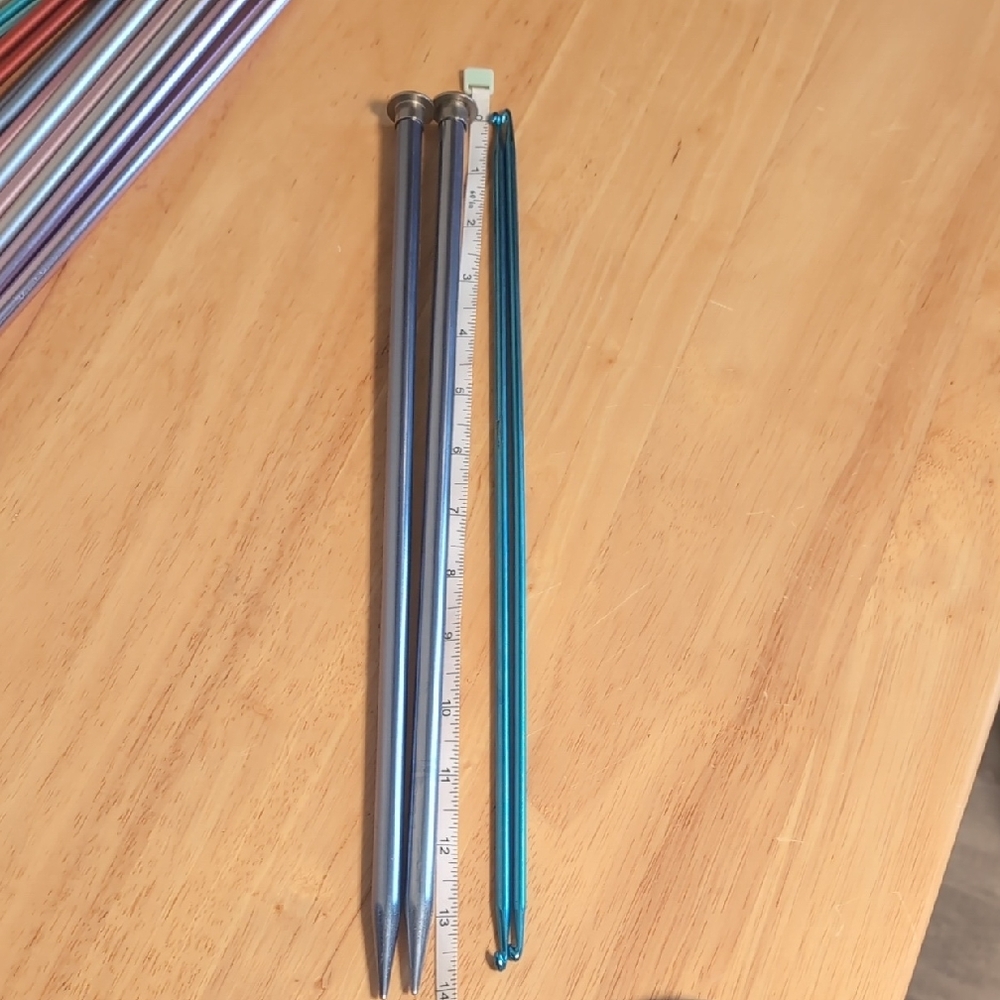 Colorful Knitting Needles Set - Picture 8 of 9
